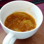 ベイクオーレ - ポークビンダル―は一番スパイス感が強かったです。