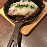 地酒と道産食材 一笑 - 鹿の内もも肉ステーキだったかな？
