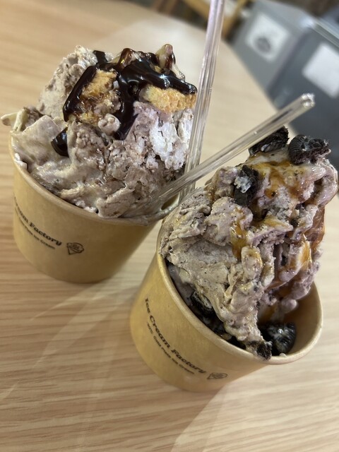 ICE CREAM FACTORY photo 5