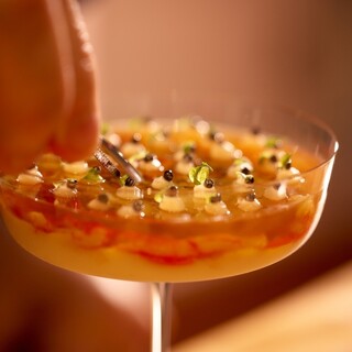 自然の恩恵への喜びと感謝を体現したひと皿