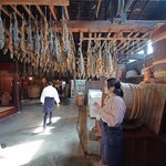 村上の千年鮭 きっかわ - 村上の　鮭文化の歴史から　塩引き鮭の　作り方から丁寧な解説してくださいました