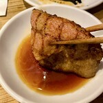 焼肉ホルモン 風土. - 特製タレに付けて...