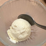 Yakitori Daruma - 香草冰淇淋