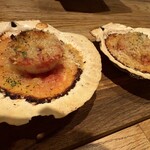 アローラ - ホタテのチーズパン粉焼き