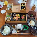 シルー - 様々な料理が。