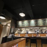 ダグズ・バーガー - ダイナー感漂う店舗