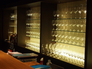 WINE BAR Le collier d'or - ワイングラスは、リーデルのソムリエシリーズをはじめ色々なグラスをそろえております
