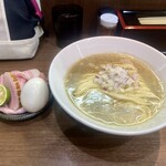 ヌードル＆スパイスカレー 今日の1番 - まさかの店内からのサプライズとお言葉！