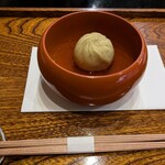 小布施堂本店 - 栗の茶巾絞り、お芋よりもホクホクそして香りがいい