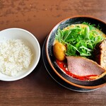 麺屋　たか - ライス付き！担々麺にはやっぱりライスですね
