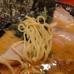 家系総本山 吉村家 - 