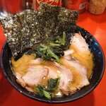 家系総本山 吉村家 - 