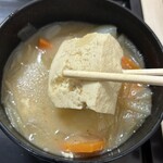 おにぎりのありんこ - 「とん汁（レギュラー）」410円