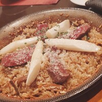 白金Baru - 牛ハラミとポルチーニ茸のパエーリャ