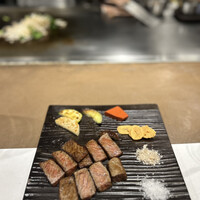 宮崎尾崎牛 鉄板焼き 吟 梅田ヒルトンプラザウエスト - 