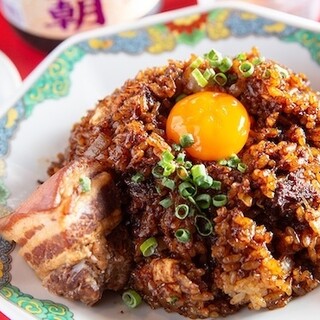 ラフテーチャーハンとアグー豚餃子で沖縄の味を堪能◎