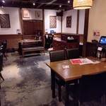 271870243 - 店内観①