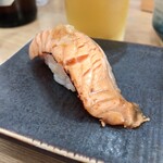 一心寿司 - サーモントロトロ。炙っても美味い！