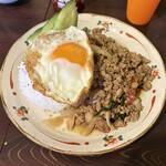 バンコク食堂 バードマン - ガパオ大盛り