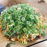  お好み焼ひろしま   - 料理写真:スーパースペシャル 1,500円、イカ天トッピング +200円