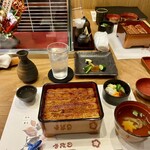 入谷鬼子母神門前のだや - のだやで、絶品のうなぎ、山間の熱燗、新潟のお酒