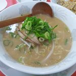 ラーメン大王 - 基本のラーメンは醤油豚骨　にんにく入りで