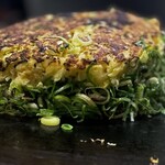 たぴおか食堂 - ふかふかの生地と山盛りのネギの2層構造