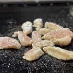 たぴおか食堂 - 「大山地鶏なんこつ塩焼」  ( ≖ᴗ≖​)ﾆﾔｯ