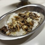 かれーの店 うどん  - きのこの叫びチーズ入りトマトトッピング