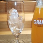 寿し芳 - オレンジジュース。