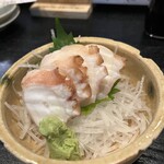 味の店 いわし - 少し食べたため減った タコ刺身（水タコ）