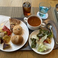 MIDO RESTAURANT PIC NIKA - 