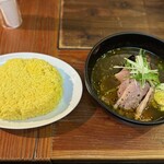 イエロースパイス - 