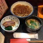 烈志笑魚油 麺香房 三く - お昼の三くセット(全粒粉極太つけ麺、角煮ごはん)