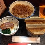 烈志笑魚油 麺香房 三く - お昼の三くセット(全粒粉極太つけ麺、角煮ごはん)