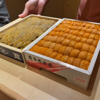 鮨 銀座おのでら 弟 本店 - 雲丹どうですか♡霧多布の馬糞雲丹、1貫2,000円です♡