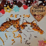 欧風手創り洋菓子パン工房 ガトーサンマリノ - バースデーケーキ（猫むぎ＆うみのイラスト・2023.11）①