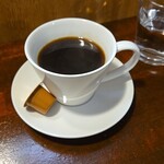 キッチン ブルー グローブ - ホットコーヒーのアップ