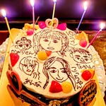 欧風手創り洋菓子パン工房 ガトーサンマリノ - バースデーケーキ（ボトルラベルのイラスト・2024.11）②