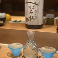 艪 -  艪 -