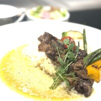 宮崎牛たっぷり贅沢グリーンカレー　サラダ付き