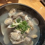 味劇場 ちか - あさりのバター酒蒸し