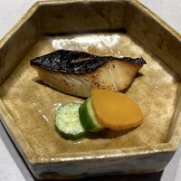 鮨 無垢/鮨 白銀 - 