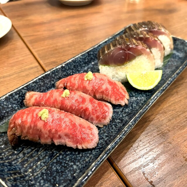 季節の肴と酒処 大くぼ>