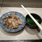 和風もつ料理 あらた - もつ煮込み