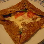 本日のガレット(大葉、ハム、チーズ、トマト)