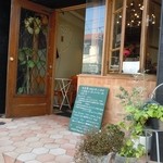 無農薬の蕎麦粉を使った生地のガレットとクレープのお店♬