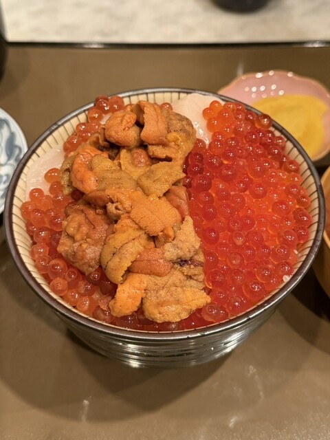 大阪で食べたい絶品海鮮丼ランチ！府内エリア別おすすめ店20選 [食べ