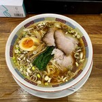 中華大吉 - ラーメン（税込み９００円）