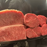中目黒 大衆焼肉 暴飲暴食 - ドーン！！(写真撮りますか？と言ってくれる)